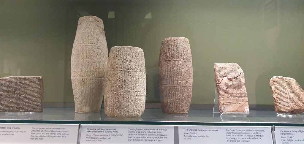 Writing on a pot